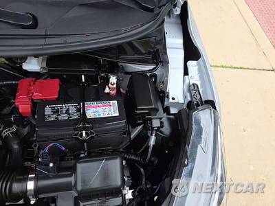 2025 Nissan Versa SV - zdjęcie 26 z 27 - miniatura