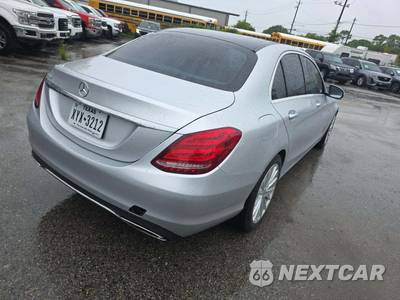 2015 Mercedes-Benz C 300 Sedan - zdjęcie 3 z 26 - miniatura