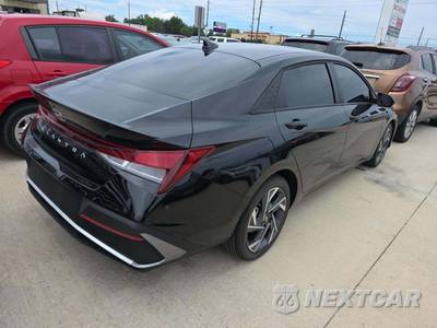 2025 Hyundai Elantra SEL Sport - zdjęcie 3 z 22 - miniatura