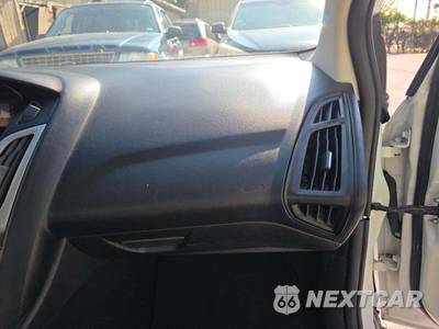 2012 Ford Focus SE Sedan - zdjęcie 19 z 31 - miniatura