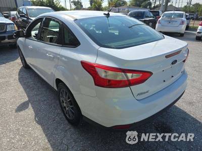 2012 Ford Focus SE Sedan - zdjęcie 2 z 31 - miniatura