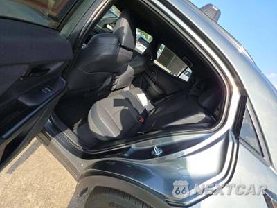 2026 Toyota C-HR SE - zdjęcie 10 z 17 - miniatura