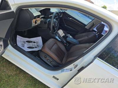 2022 Volkswagen Passat 2.0T Limited Edition - zdjęcie 6 z 23 - miniatura