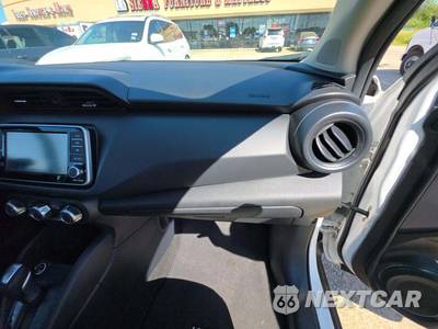 2024 Nissan Kicks S - zdjęcie 19 z 27 - miniatura