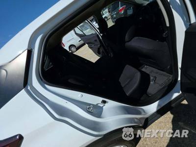2024 Nissan Kicks S - zdjęcie 16 z 27 - miniatura