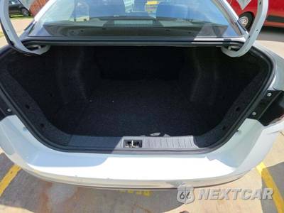 2024 Nissan Versa SR - zdjęcie 14 z 23 - miniatura