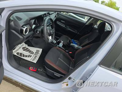 2024 Nissan Versa SR - zdjęcie 6 z 23 - miniatura