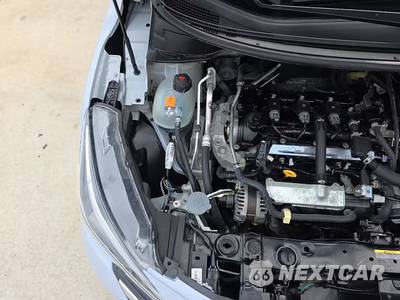 2024 Nissan Versa SR - zdjęcie 22 z 23 - miniatura