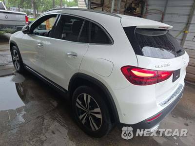2025 Mercedes-Benz GLA 250 4MATIC - zdjęcie 2 z 20 - miniatura