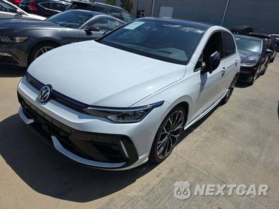 2025 Volkswagen Golf R - zdjęcie 1 z 20 - miniatura