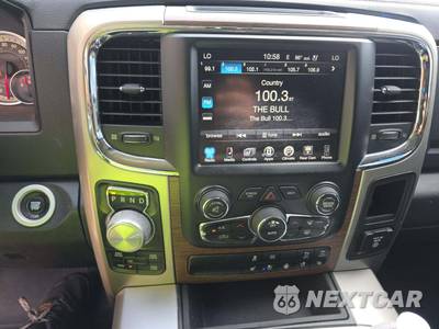 2017 Ram 1500 Laramie Crew Cab Short Bed - zdjęcie 7 z 24 - miniatura