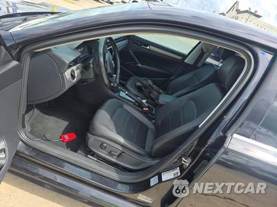 2020 Volkswagen Passat 2.0T SE - zdjęcie 6 z 26 - miniatura
