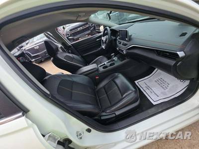 2020 Nissan Altima SR - zdjęcie 18 z 28 - miniatura