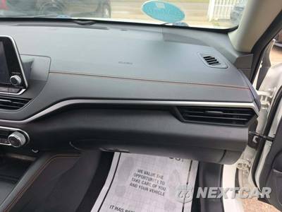 2020 Nissan Altima SR - zdjęcie 19 z 28 - miniatura