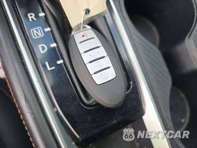 2020 Nissan Altima SR - zdjęcie 8 z 28 - miniatura