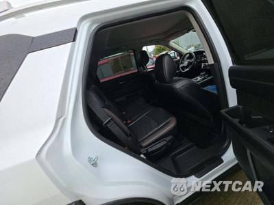 2025 Nissan Pathfinder Platinum - zdjęcie 16 z 20 - miniatura