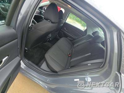 2025 Hyundai Elantra SEL Convenience - zdjęcie 13 z 22 - miniatura