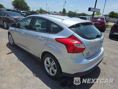 2012 Ford Focus SE Hatchback - zdjęcie 2 z 29 - miniatura