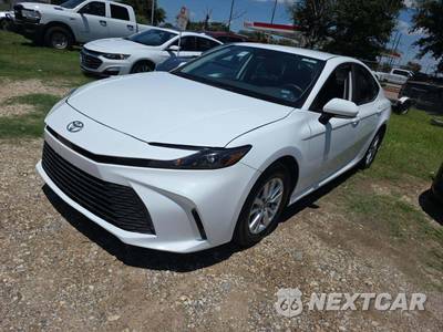2025 Toyota Camry LE - zdjęcie 1 z 21 - miniatura