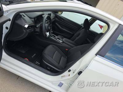 2026 Nissan Altima SV - zdjęcie 6 z 24 - miniatura