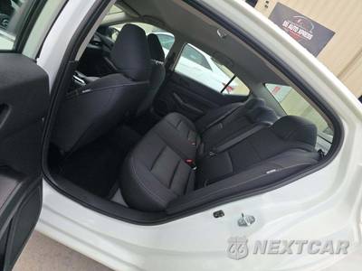 2026 Nissan Altima SV - zdjęcie 13 z 24 - miniatura
