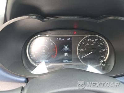 2025 Nissan Versa SV - zdjęcie 6 z 20 - miniatura