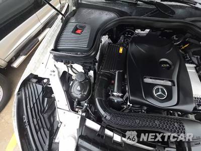 2019 Mercedes-Benz GLC 300 4MATIC - zdjęcie 26 z 27 - miniatura