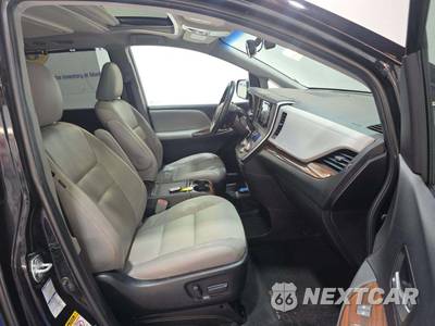 2015 Toyota Sienna Limited Premium 7-Passenger 119.3" WB - zdjęcie 19 z 29 - miniatura