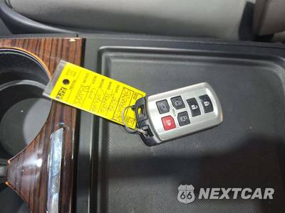 2015 Toyota Sienna Limited Premium 7-Passenger 119.3" WB - zdjęcie 8 z 29 - miniatura