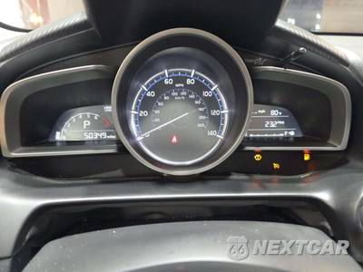 2020 Toyota Yaris Hatchback LE - zdjęcie 6 z 30 - miniatura