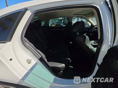 2019 Honda Accord Hybrid Touring - zdjęcie 16 z 22 - miniatura