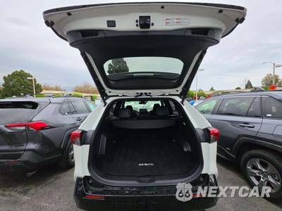2022 Toyota RAV4 Prime XSE - zdjęcie 14 z 21 - miniatura