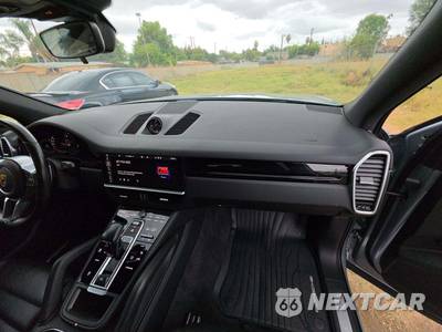 2021 Porsche Cayenne - zdjęcie 19 z 23 - miniatura