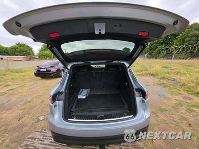 2021 Porsche Cayenne - zdjęcie 14 z 23 - miniatura