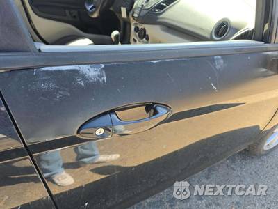 2013 Ford Fiesta S Hatchback - zdjęcie 33 z 35 - miniatura