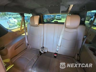 2017 Cadillac Escalade ESV Platinum 1SD - zdjęcie 14 z 27 - miniatura