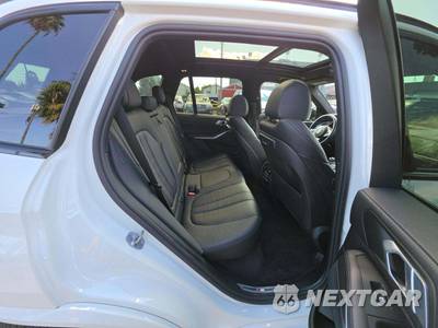 2021 BMW X5 Sports Activity Vehicle xDrive40i M SPORT LINE - zdjęcie 16 z 31 - miniatura