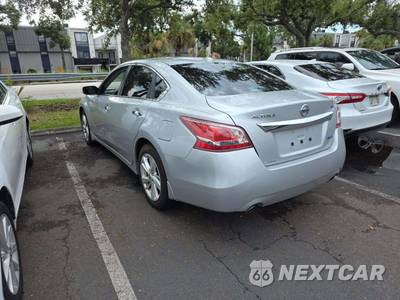 2013 Nissan Altima 2.5 SV Sedan - zdjęcie 2 z 20 - miniatura