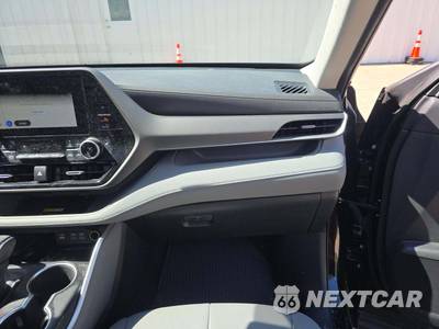 2023 Toyota Highlander Hybrid XLE - zdjęcie 20 z 27 - miniatura