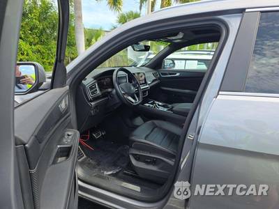 2024 Volkswagen Atlas Cross Sport 2.0T SEL R-Line - zdjęcie 6 z 23 - miniatura
