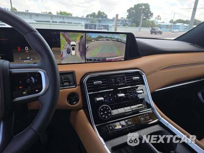2025 Nissan Armada Platinum Reserve - zdjęcie 10 z 22 - miniatura