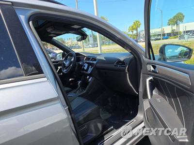 2023 Volkswagen Tiguan SE R-Line Black - zdjęcie 19 z 22 - miniatura