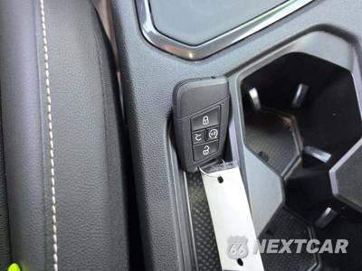 2023 Volkswagen Tiguan SE R-Line Black - zdjęcie 8 z 22 - miniatura
