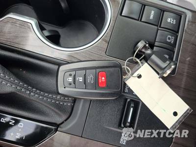 2023 Toyota Highlander Limited - zdjęcie 8 z 23 - miniatura