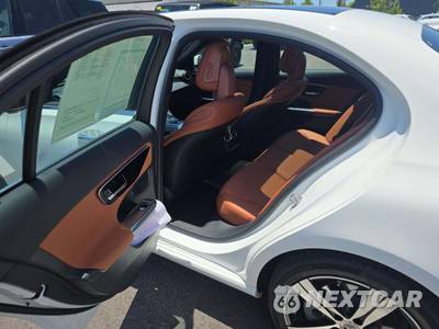 2024 Mercedes-Benz C 300 4MATIC - zdjęcie 13 z 23 - miniatura