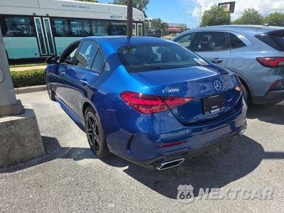 2024 Mercedes-Benz C 300 - zdjęcie 2 z 22 - miniatura