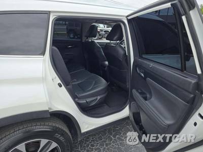 2020 Toyota Highlander XLE - zdjęcie 17 z 25 - miniatura