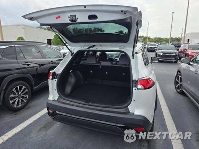 2024 Toyota Corolla Cross Hybrid S - zdjęcie 14 z 26 - miniatura