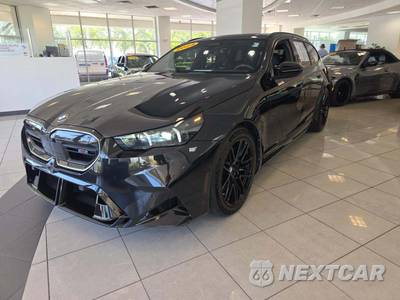 2025 BMW M5 Touring Wagon - zdjęcie 1 z 23 - miniatura