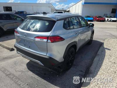 2025 Toyota Corolla Cross L - zdjęcie 3 z 21 - miniatura